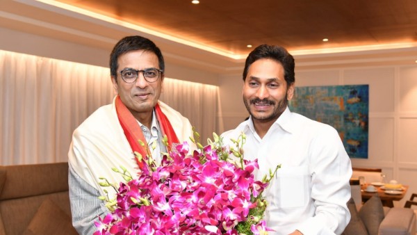  CM YS Jagan meets CJI DY Chandrachud at Vijayawada