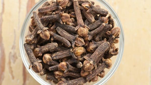 లవంగాలలో ఎన్నో పోషకాలు లవంగాలలో ఎన్నో పోషకాలు