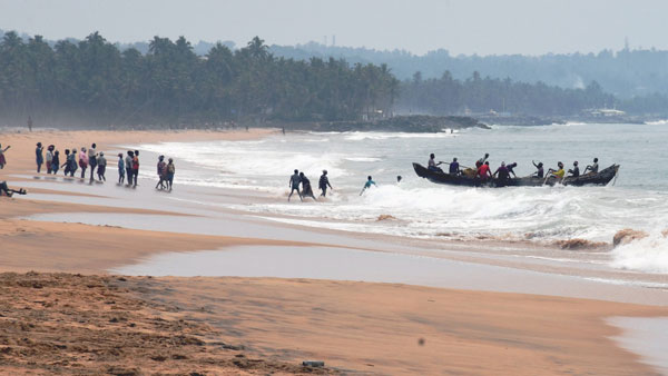 బెంగళూరులో ఏకధాటిగా..
