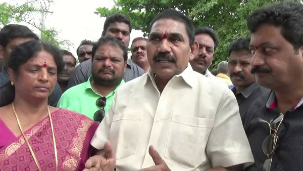 ఎమ్మెల్యే పీఏ అక్రమాలపై గగ్గోలు