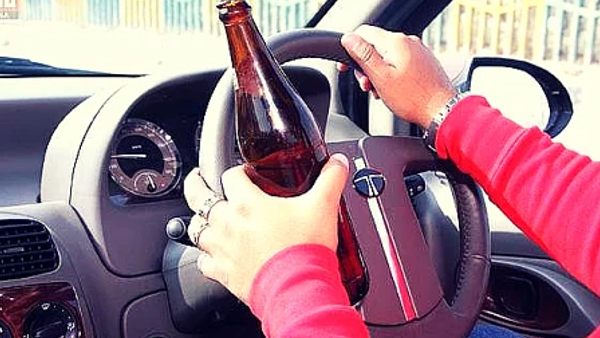 వీకెండ్.... కారులో లాంగ్ డ్రైవ్