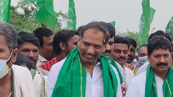 దార్శనికుడు..