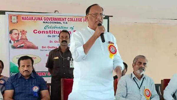 శాసనమండలి చైర్మన్ గుత్తా సుఖేందర్ రెడ్డి సంచలన వ్యాఖ్యలు శాసనమండలి చైర్మన్ గుత్తా సుఖేందర్ రెడ్డి సంచలన వ్యాఖ్యలు