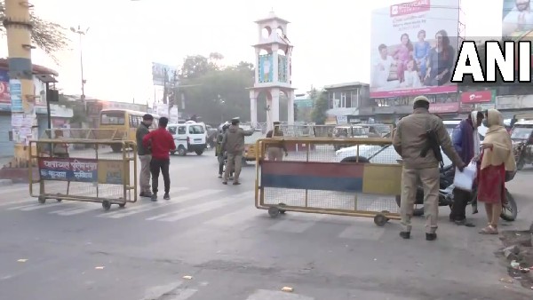 hindu mahasabhas call for reciting hanuman chalisa in mosque-tight security in madhura hindu mahasabhas call for reciting hanuman chalisa in mosque-tight security in madhura