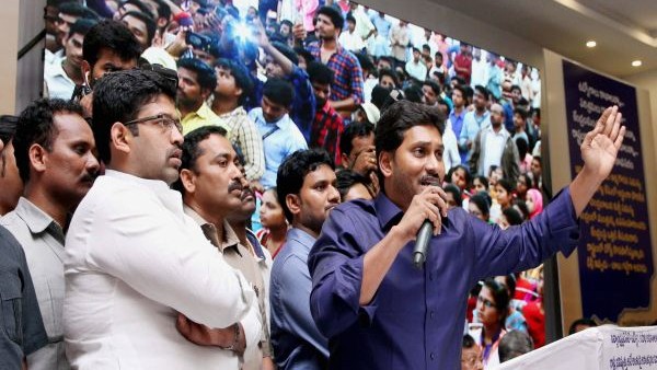  జగన్ వదిలేసిన చోటే మొదలుపెడుతున్న లోకేష్ ?