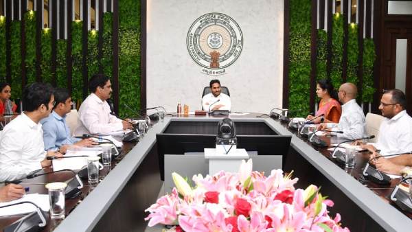  ys jagan put january deadline for lands survey, order officials to begin in urban next