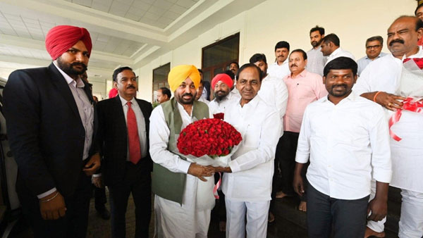 Punjab CM Bhagwant singh mann meets telangana CM KCR