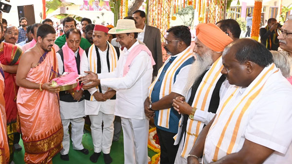 ఎన్టీఆర్ నేషనల్ ఫ్రంట్ సమయంలో...