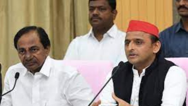 ఇప్పటికే పలుమార్లు కేసీఆర్, అఖిలేష్ భేటీలు