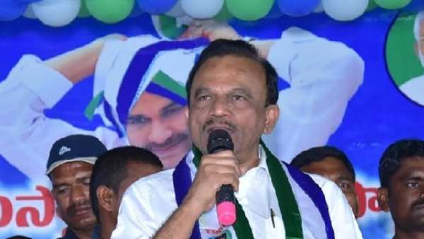 లిక్కర్ స్కాంలో ఎంపీ - తనయుడు పేర్లపై