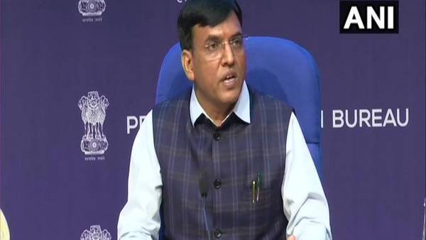 సమీక్షించిన కేంద్రం..