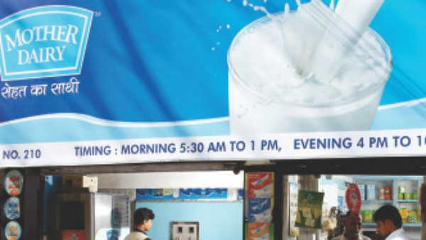 జీఎస్టీ దెబ్బకు.. జీఎస్టీ దెబ్బకు..