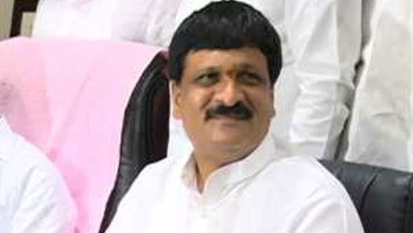 ఎమ్మెల్యేలు ఎమ్మెల్యేలు