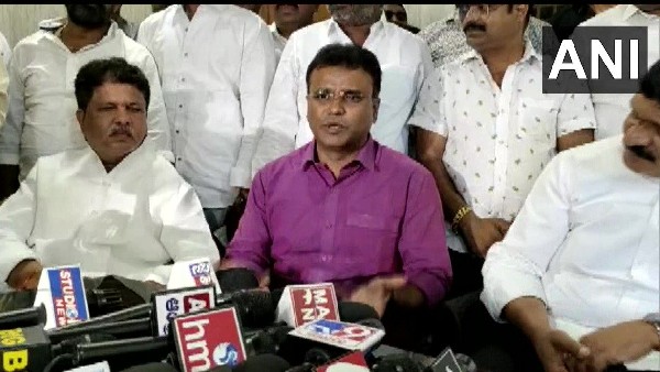 తమపై పార్టీ వ్యతిరేక ముద్ర వేసే కుట్రంటూ వివేకానంద