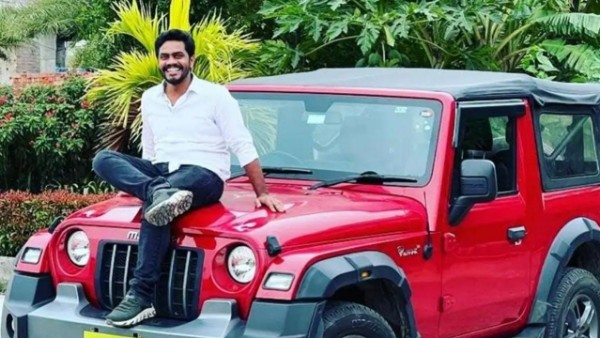  నవీన్ రెడ్డి కారుగా