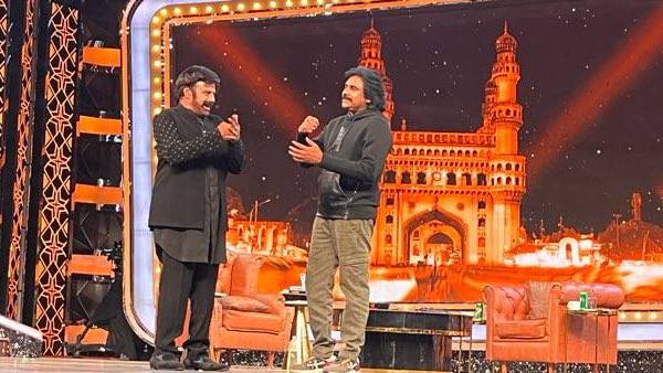 పవన్ చాలా ఓపెన్ గా - బాలయ్య వార్నింగ్