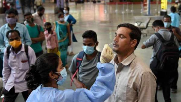 భయపెడుతున్న వేరియంట్..