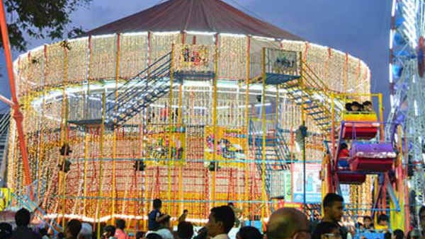 నుమాయిష్ పై విచారణ.. వివిధ ప్రభుత్వాధికారులకు నోటీసులు 