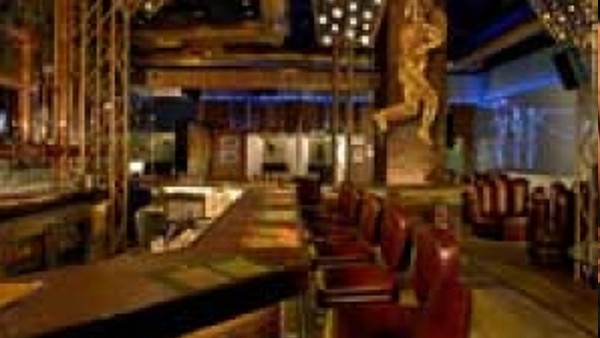 ఆల్ ఔట్ అని క్లబ్ ఓనర్ చెప్పారా ?