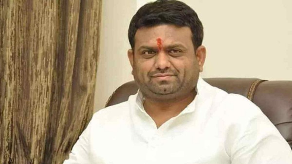 ఎమ్మెల్యే రోహిత్ రెడ్డి విద్యార్హతపై ఈసీకి ఫిర్యాదు