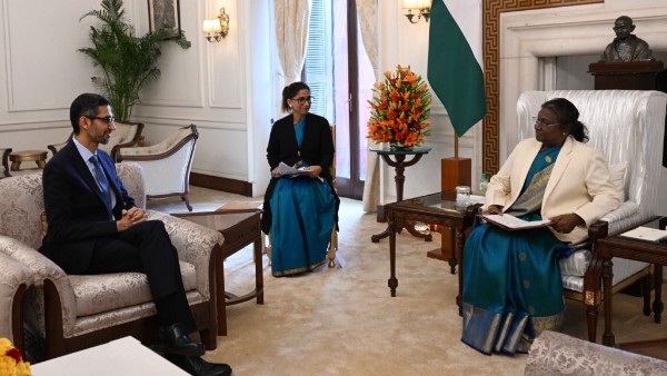 Google CEO Sundar Pichai meets President of India Draupadi Murmu at Rashtrapathi Bhavan Google CEO Sundar Pichai meets President of India Draupadi Murmu at Rashtrapathi Bhavan