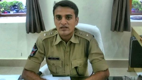 సీపీపై వేటు..
