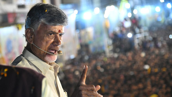 సెల్ ఫోన్లు ఎవరి వల్ల వచ్చాయి..