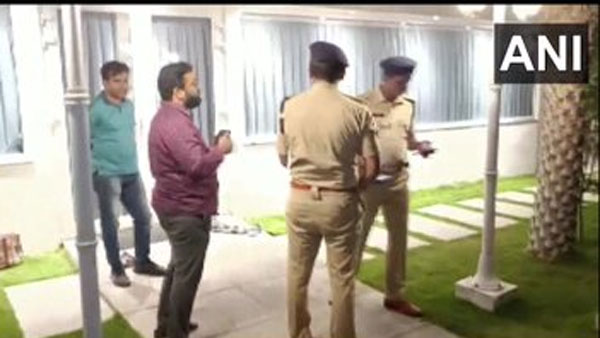 సిట్ దర్యాప్తులో ఆది నుండీ అడ్డంకులే.. కోర్టుల చుట్టూ తిరుగుతున్న సిట్