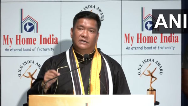 పేద ముఖ్యమంత్రిగా.. పేద ముఖ్యమంత్రిగా..