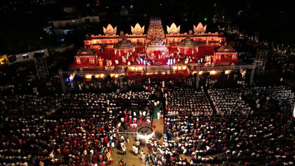 ఎంత చెప్పినా తక్కువే ఎంత చెప్పినా తక్కువే