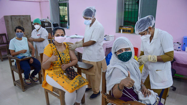 నాలుగో డోస్ తప్పనిసరా?