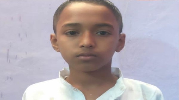 పిరాన్ కలియార్ షరీఫ్ దర్గా వద్ద భిక్షాటన చేస్తూ జీవనం