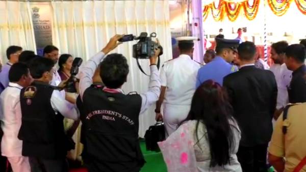 భద్రాద్రి రాముడ్ని దర్శించుకుని ప్రసాద్ ప్రాజెక్ట్ ప్రారంభం