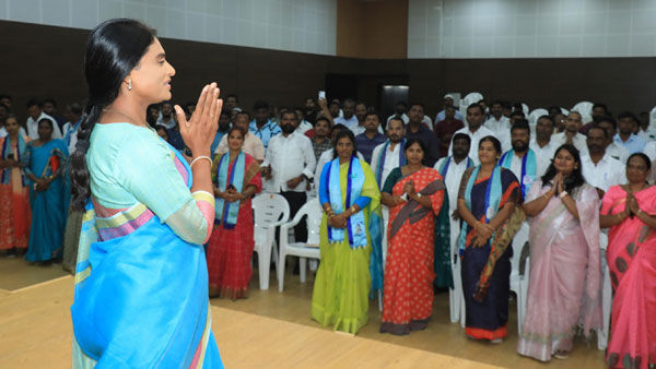 భద్రత కల్పించండి: డీజీపీ కార్యాలయానికి వైఎస్ షర్మిల