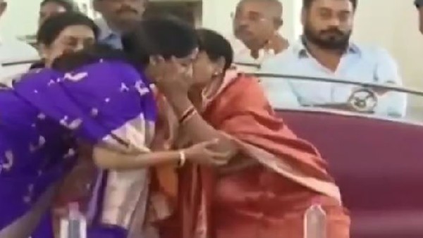  CM YS Jagan participated in the Christmas celebrations along with his family members in Pulivendula.