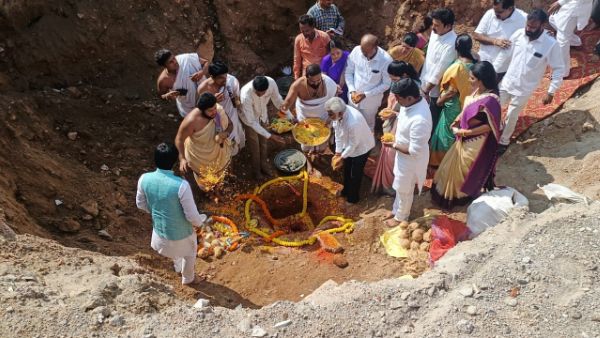 విశాఖకు పార్టీ కేంద్ర కార్యాలయం.. విశాఖకు పార్టీ కేంద్ర కార్యాలయం..