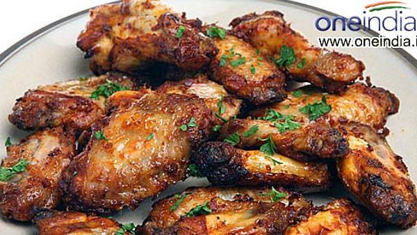 అదే హోటల్ లో తిని ఆసుపత్రిలో 20 మంది