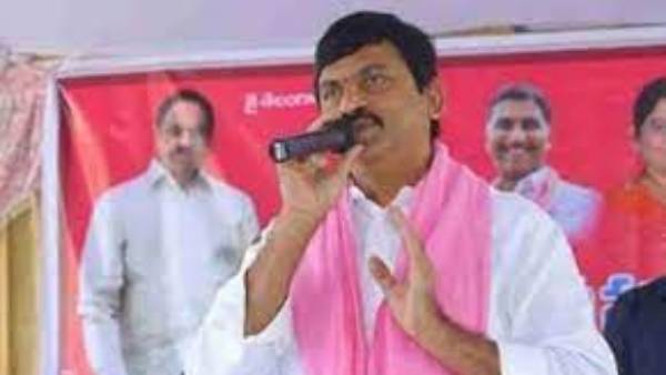 పొంగులేటి శ్రీనివాస్ రెడ్డి తీరుపై బీఆర్ఎస్ అధిష్టానం సీరియస్ పొంగులేటి శ్రీనివాస్ రెడ్డి తీరుపై బీఆర్ఎస్ అధిష్టానం సీరియస్