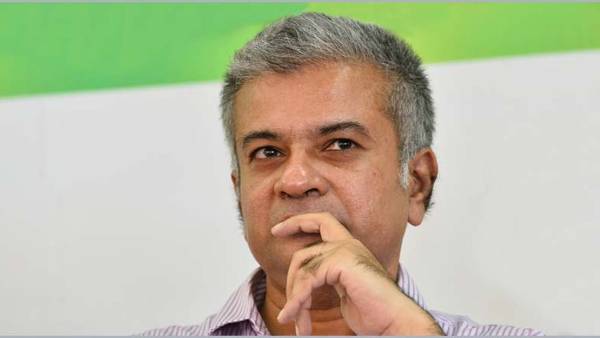 ఎర్రతివాచీ పరిచిన అమెరికా