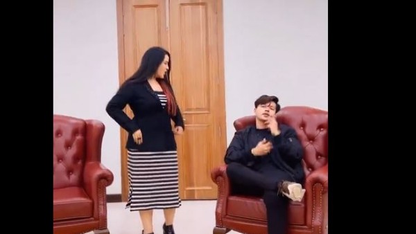 విమర్శల వెల్లువ..