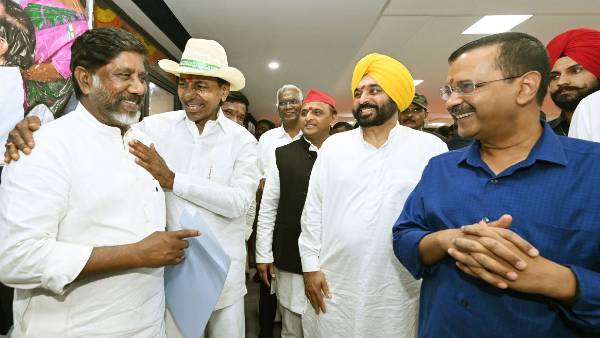 తొలి అడుగే గ్రాండ్ సక్సెస్.. తొలి అడుగే గ్రాండ్ సక్సెస్..