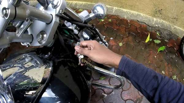 వాహనాల విషయంలో జాగ్రత్త .. చెయ్యాల్సింది ఇదే వాహనాల విషయంలో జాగ్రత్త .. చెయ్యాల్సింది ఇదే