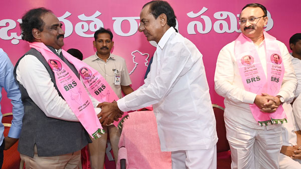 ప్రభుత్వ వ్యతిరేక ఓటును చీల్చడానికా?