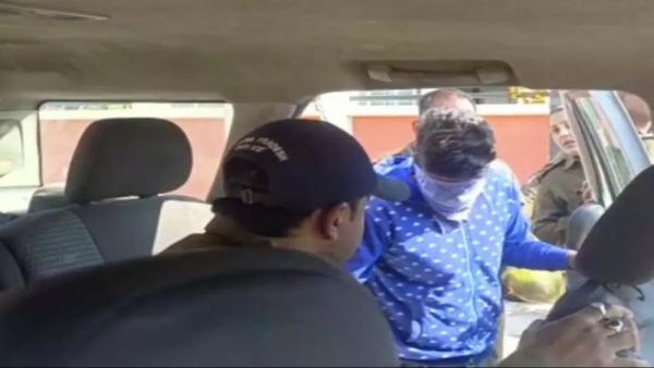 తండ్రి లైసెన్స్ తుపాకి