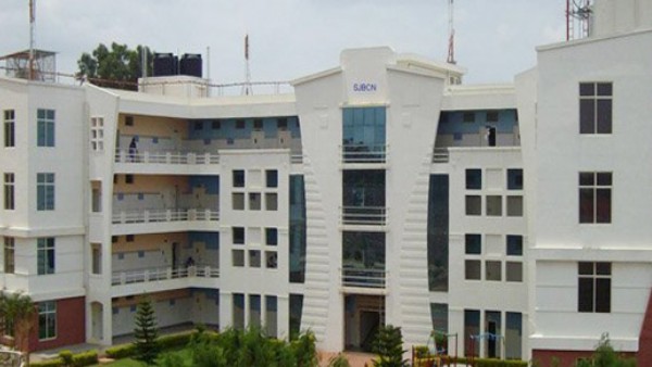  బెంగళూరులో మకాం