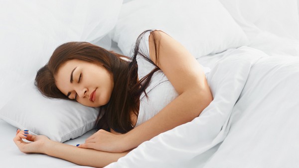 భోజనం తర్వాత టీ తాగటం, నిద్ర పోవటం మంచిదేనా ?