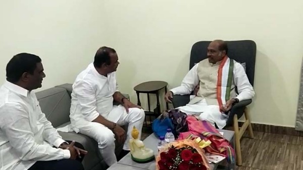 నోటీసులు చెత్త బుట్టలోకి