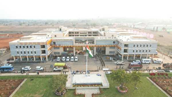 బీఆర్ఎస్ సత్తా చాటేలా భారీ జన సమీకరణ