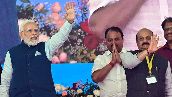 బీజేపీ పర్యటనల హోరు.. బీజేపీ పర్యటనల హోరు..