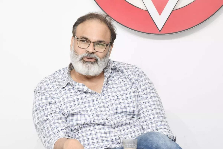 వైసీపీ అటాక్.. వైసీపీ అటాక్..